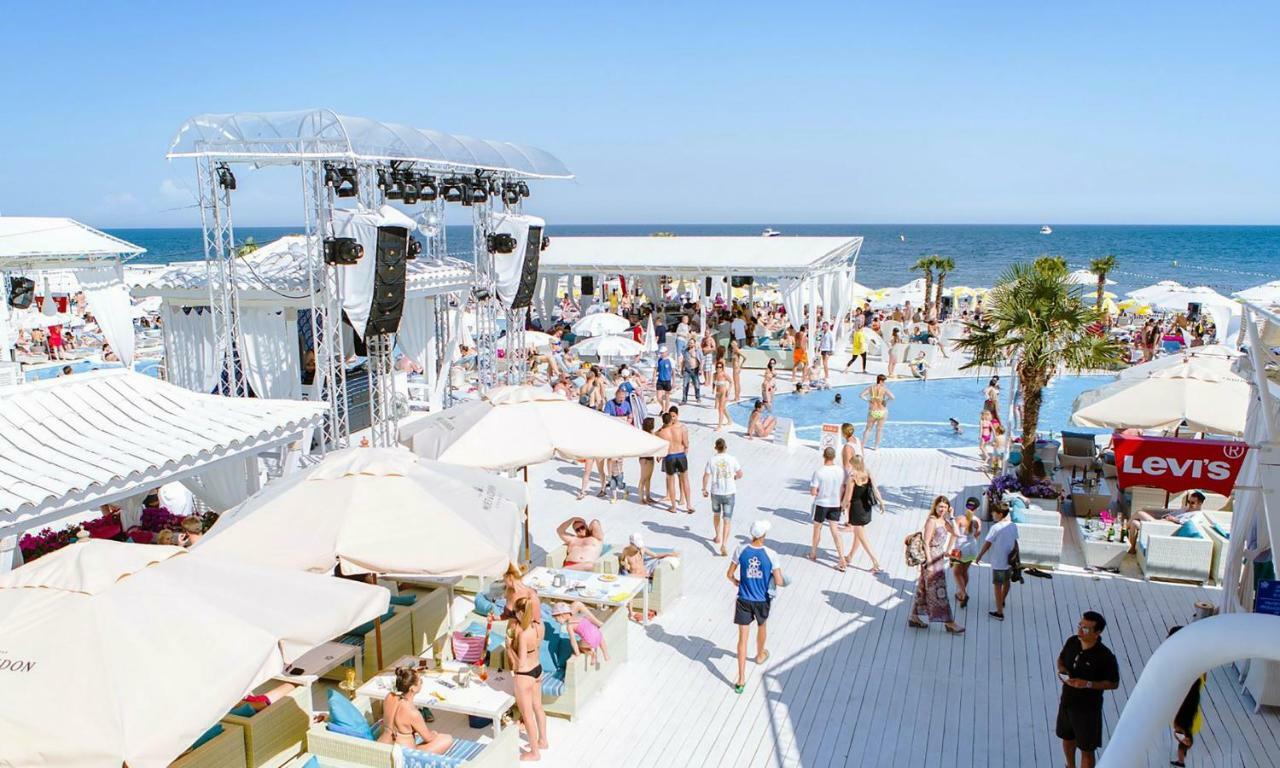 Apartments In Arcadia With Sea View Odessa Esterno foto